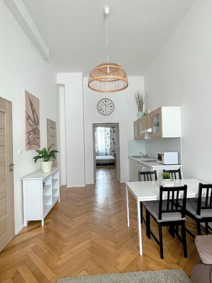 Gallys Apartments Πράγα Εξωτερικό φωτογραφία